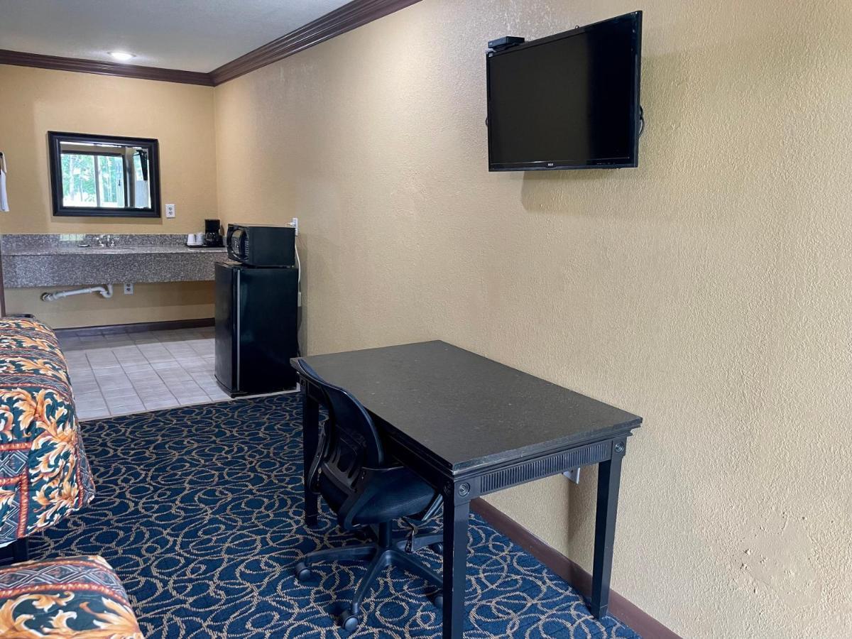 Super 6 Inn Carencro Екстериор снимка