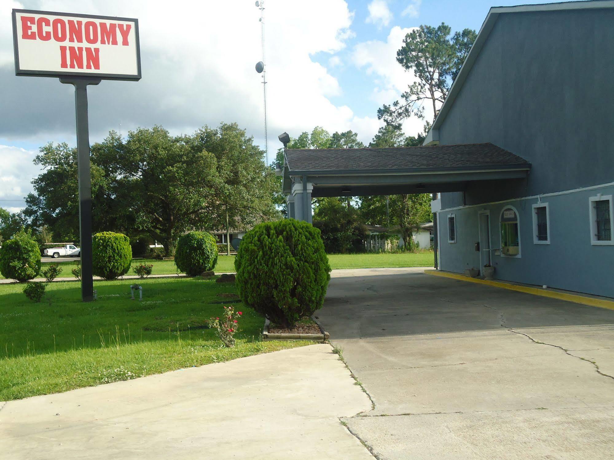 Super 6 Inn Carencro Екстериор снимка